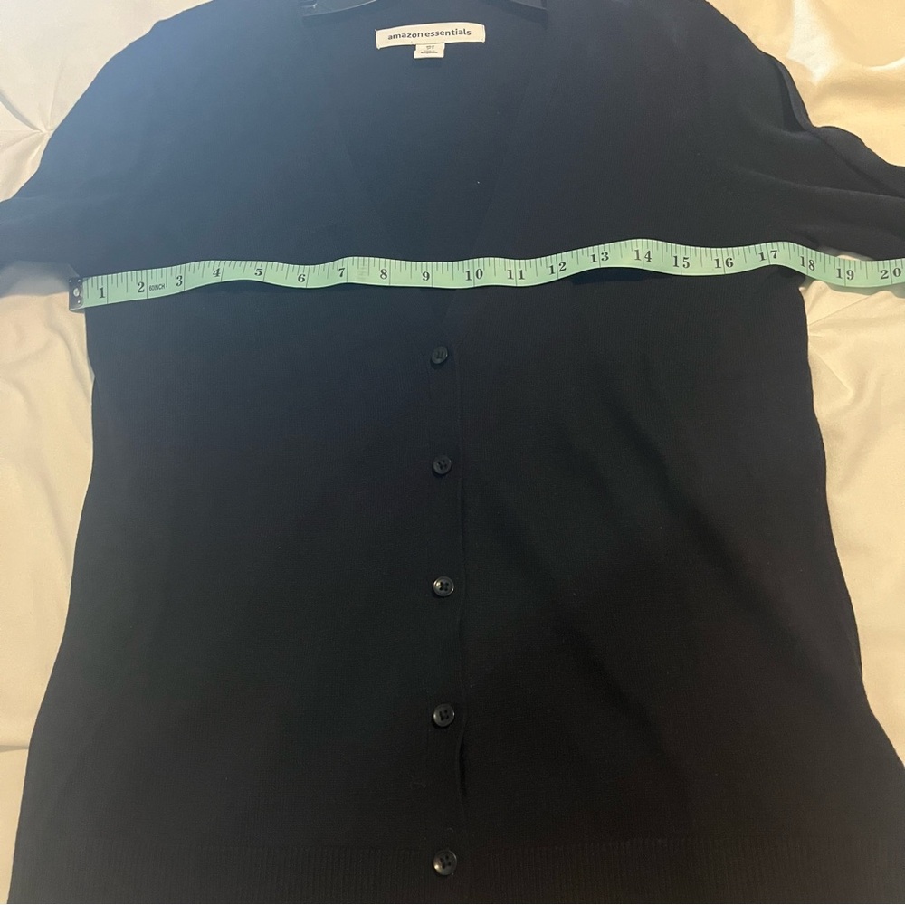 Amazon Essentials Classic V-Neck Women's Cardigan Sweater Black - Picture 2 of 8